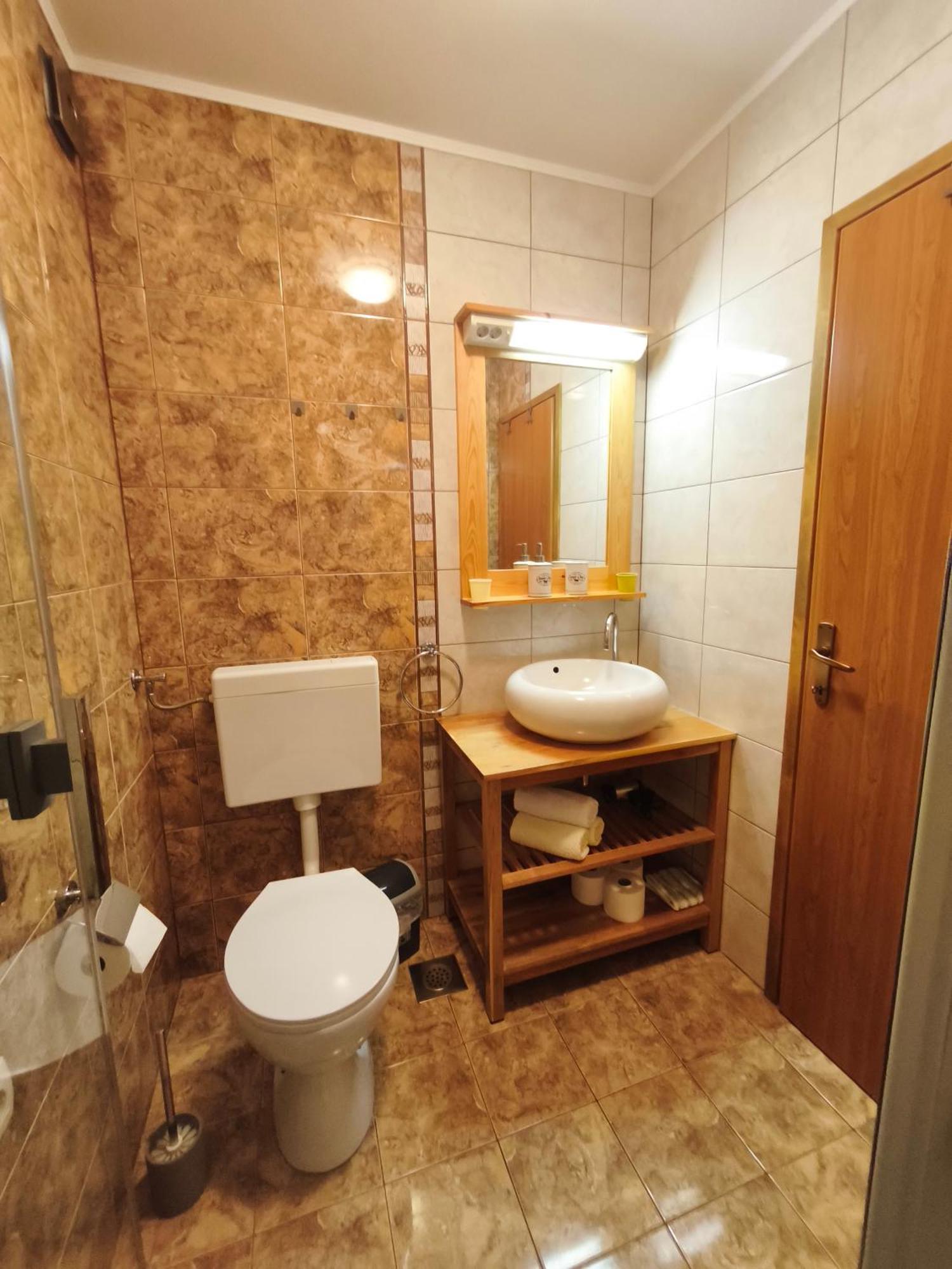 Apartments Rustica Макарска Екстериор снимка