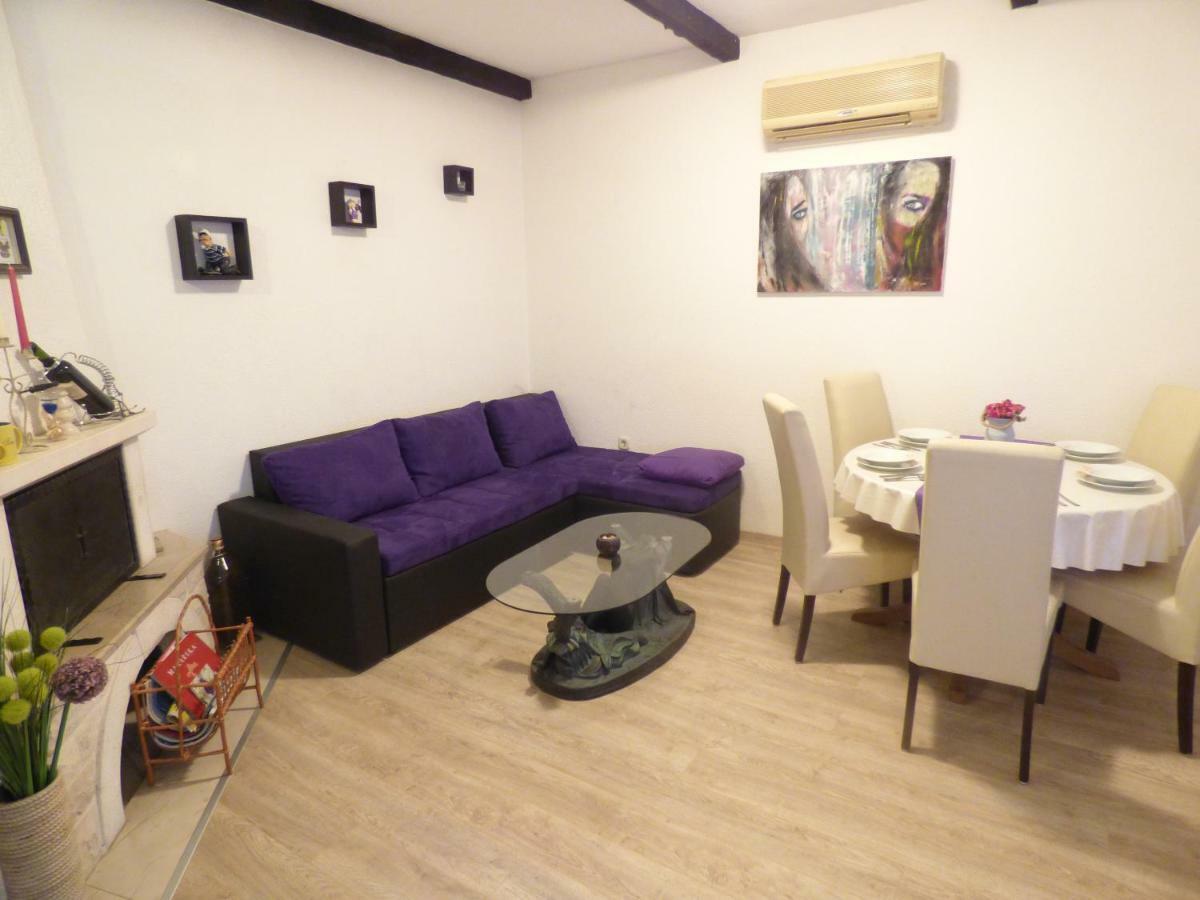 Apartments Rustica Макарска Екстериор снимка